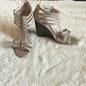 Express Wedges